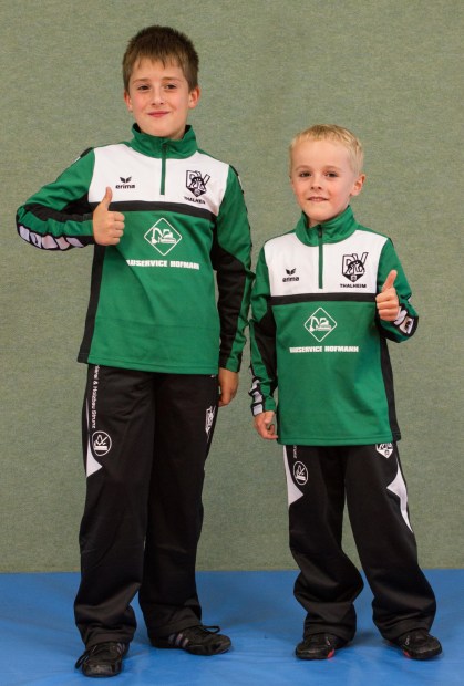 tl_files/rvt/images/Sonstiges/helpjpg/2015/IMG_3838 neu Trainingsanzuege k.jpg